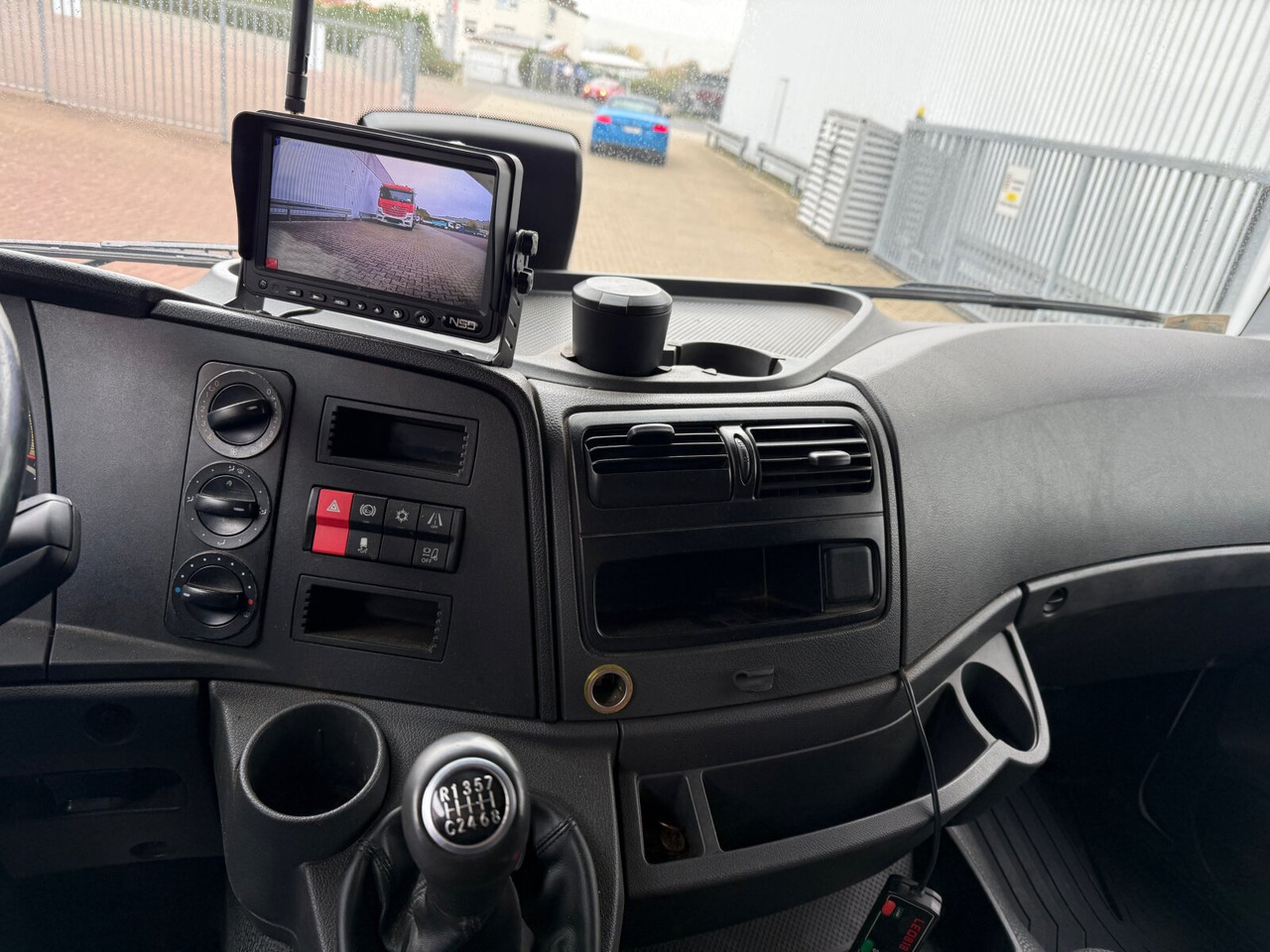 Mercedes-Benz Atego 1627 L 4x2 Atego 1627 L 4x2, 6-Zylinder, Motorabtrieb - Chassis vrachtwagen: afbeelding 4 Mercedes-Benz Atego 1627 L 4x2 Atego 1627 L 4x2, 6-Zylinder, Motorabtrieb - Chassis vrachtwagen: afbeelding 4