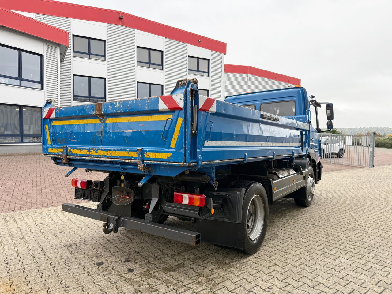 Kipper vrachtwagen Mercedes-Benz Atego 1630 K 4x2 Atego 1630 K 4x2, Meiller 3-Seiten, 2 x AHK Öl: afbeelding 10 Kipper vrachtwagen Mercedes-Benz Atego 1630 K 4x2 Atego 1630 K 4x2, Meiller 3-Seiten, 2 x AHK Öl: afbeelding 10