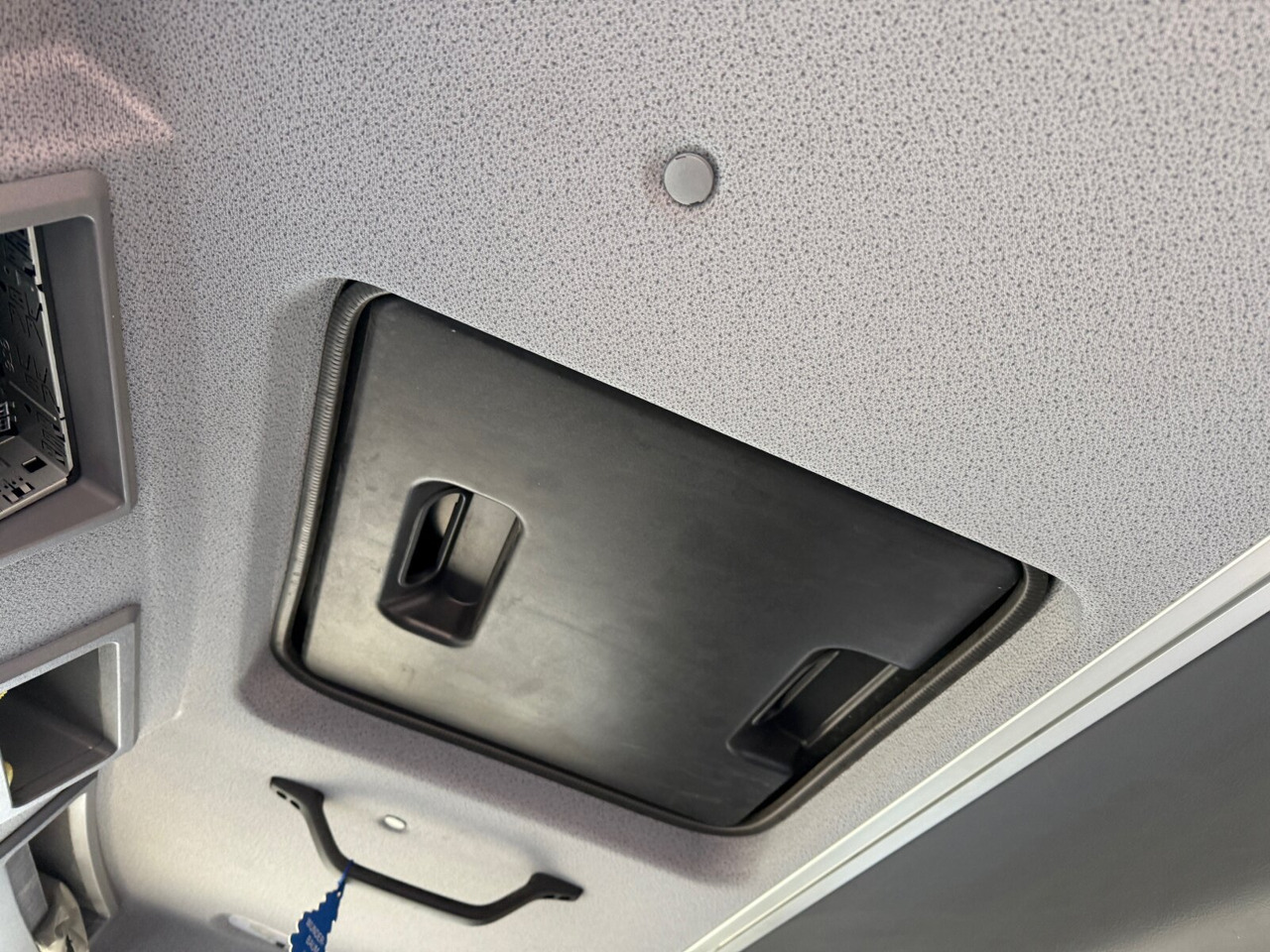 Kipper vrachtwagen Mercedes-Benz Atego 1630 K 4x2 Atego 1630 K 4x2, Meiller 3-Seiten, 2 x AHK Öl: afbeelding 7 Kipper vrachtwagen Mercedes-Benz Atego 1630 K 4x2 Atego 1630 K 4x2, Meiller 3-Seiten, 2 x AHK Öl: afbeelding 7