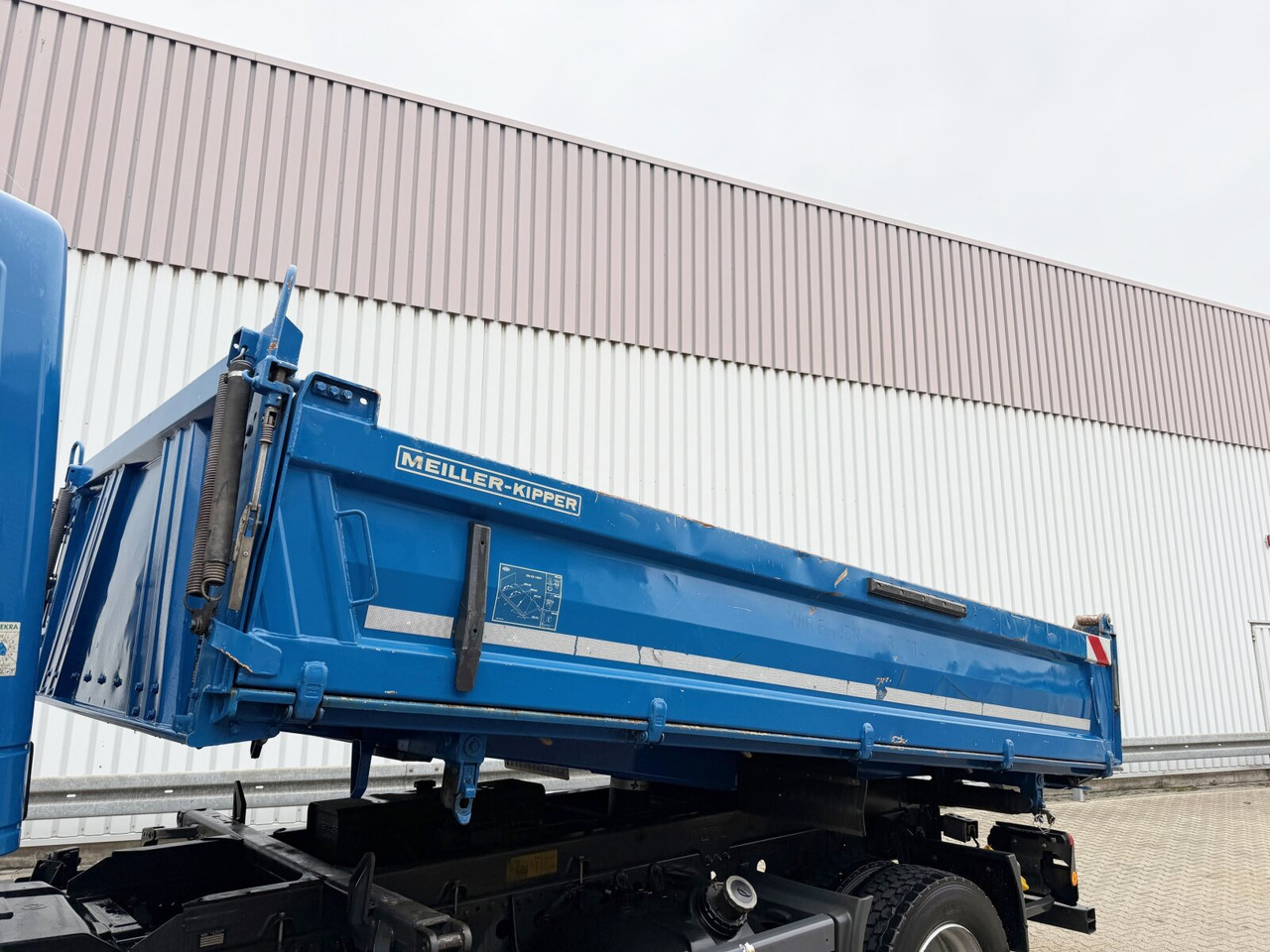 Kipper vrachtwagen Mercedes-Benz Atego 1630 K 4x2 Atego 1630 K 4x2, Meiller 3-Seiten, 2 x AHK Öl: afbeelding 14 Kipper vrachtwagen Mercedes-Benz Atego 1630 K 4x2 Atego 1630 K 4x2, Meiller 3-Seiten, 2 x AHK Öl: afbeelding 14