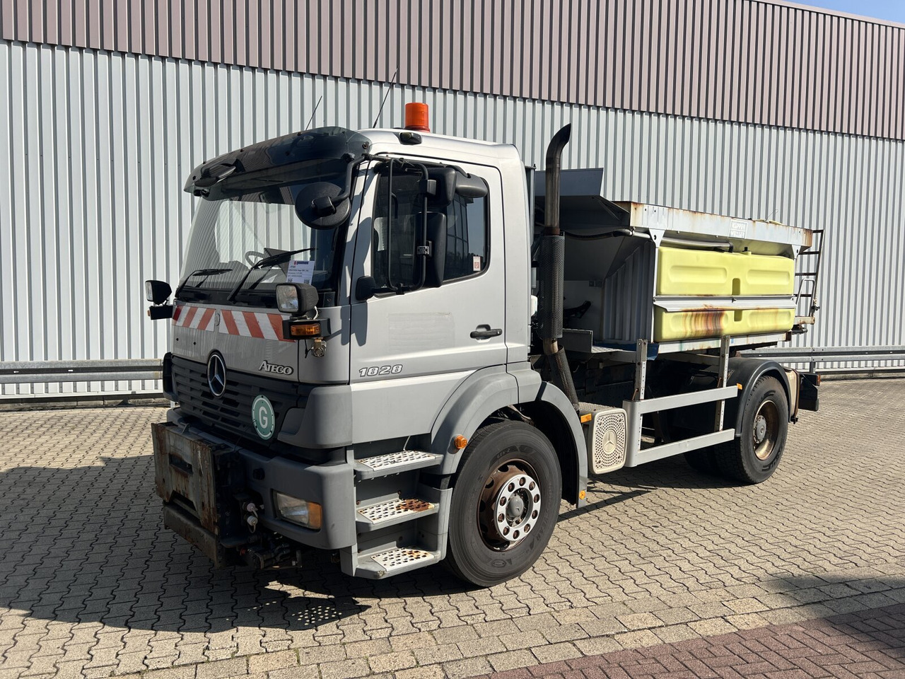 Mercedes-Benz Atego 1828 L 4x2 Atego 1828 L 4x2, Rechtslenker, Winterdienstaustattung - Chassis vrachtwagen: afbeelding 1 Mercedes-Benz Atego 1828 L 4x2 Atego 1828 L 4x2, Rechtslenker, Winterdienstaustattung - Chassis vrachtwagen: afbeelding 1