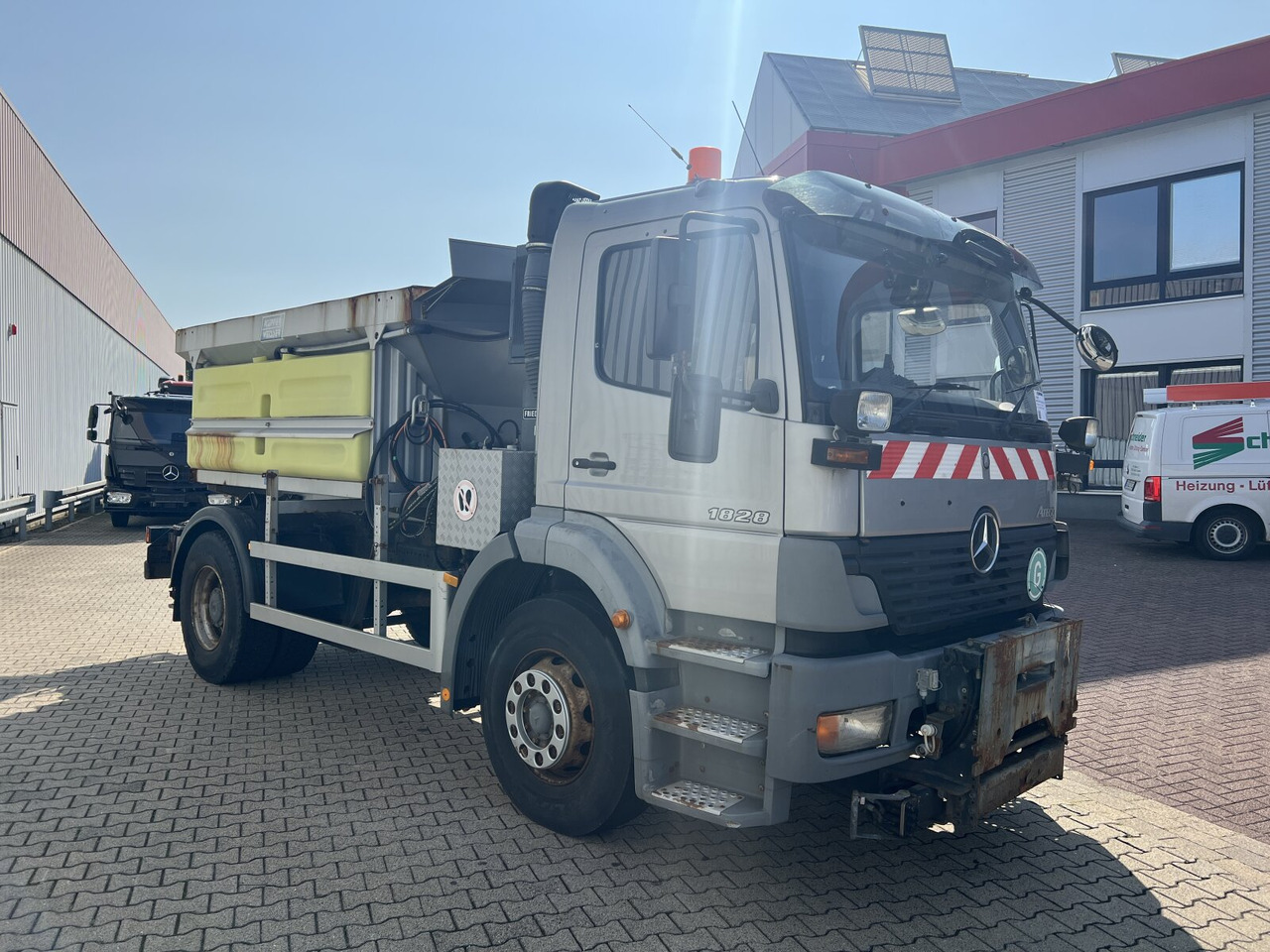 Mercedes-Benz Atego 1828 L 4x2 Atego 1828 L 4x2, Rechtslenker, Winterdienstaustattung - Chassis vrachtwagen: afbeelding 5 Mercedes-Benz Atego 1828 L 4x2 Atego 1828 L 4x2, Rechtslenker, Winterdienstaustattung - Chassis vrachtwagen: afbeelding 5