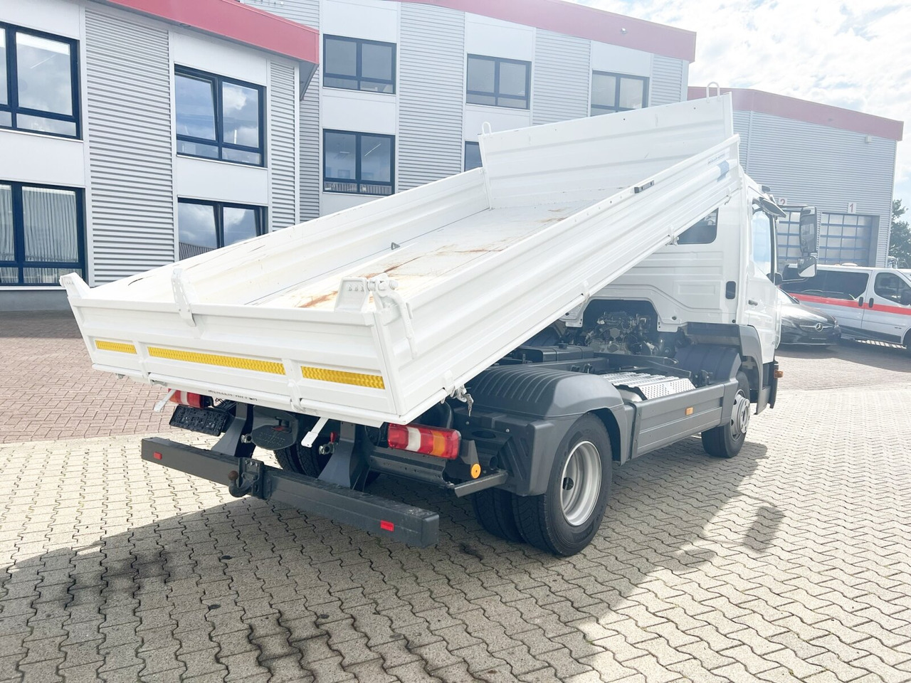 Leasing Mercedes-Benz Atego 818 K 4x2 Atego 818 K 4x2, 2x AHK, Meiller-Kipper, mehrfach Vorhanden! Mercedes-Benz Atego 818 K 4x2 Atego 818 K 4x2, 2x AHK, Meiller-Kipper, mehrfach Vorhanden!: afbeelding 7