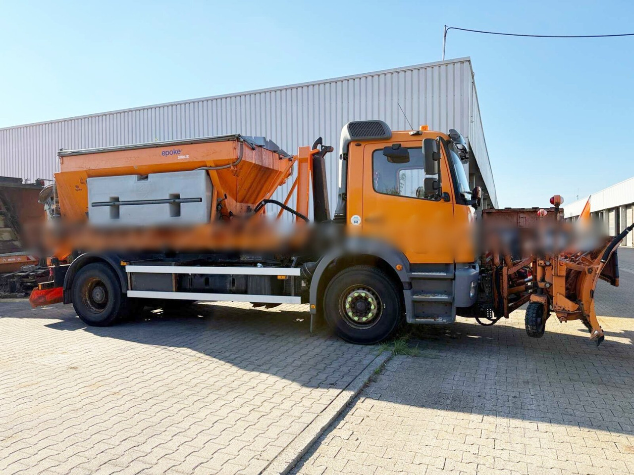 Mercedes-Benz Axor 1824 L 4x2 Axor 1824 L 4x2, Motorabtrieb, Winterdienstausstattung - Haakarmsysteem vrachtwagen: afbeelding 2 Mercedes-Benz Axor 1824 L 4x2 Axor 1824 L 4x2, Motorabtrieb, Winterdienstausstattung - Haakarmsysteem vrachtwagen: afbeelding 2
