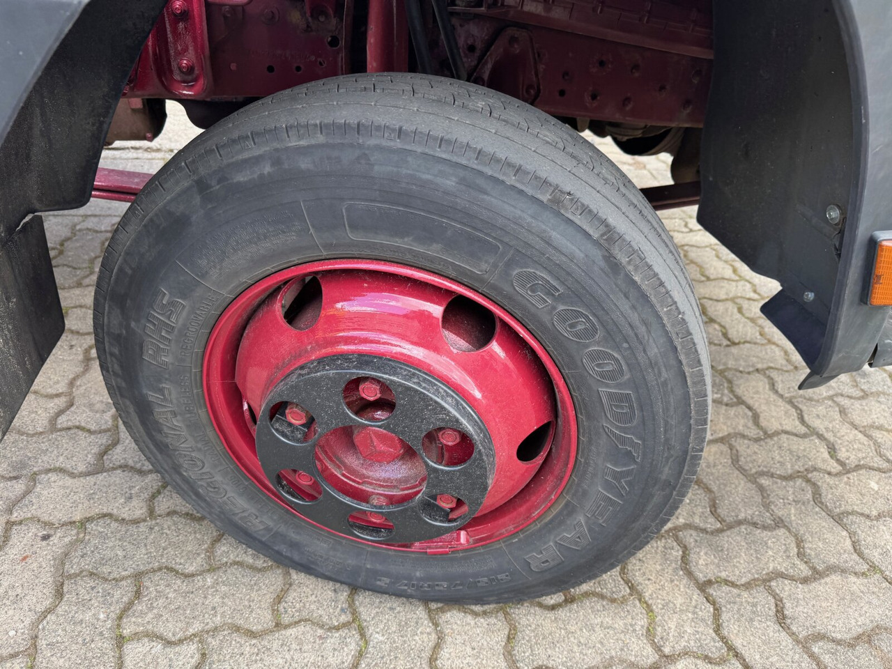 Mercedes-Benz LK 814 4x2 LK 814 4x2, 6-Zylinder, City-Abroller - Haakarmsysteem vrachtwagen: afbeelding 2 Mercedes-Benz LK 814 4x2 LK 814 4x2, 6-Zylinder, City-Abroller - Haakarmsysteem vrachtwagen: afbeelding 2