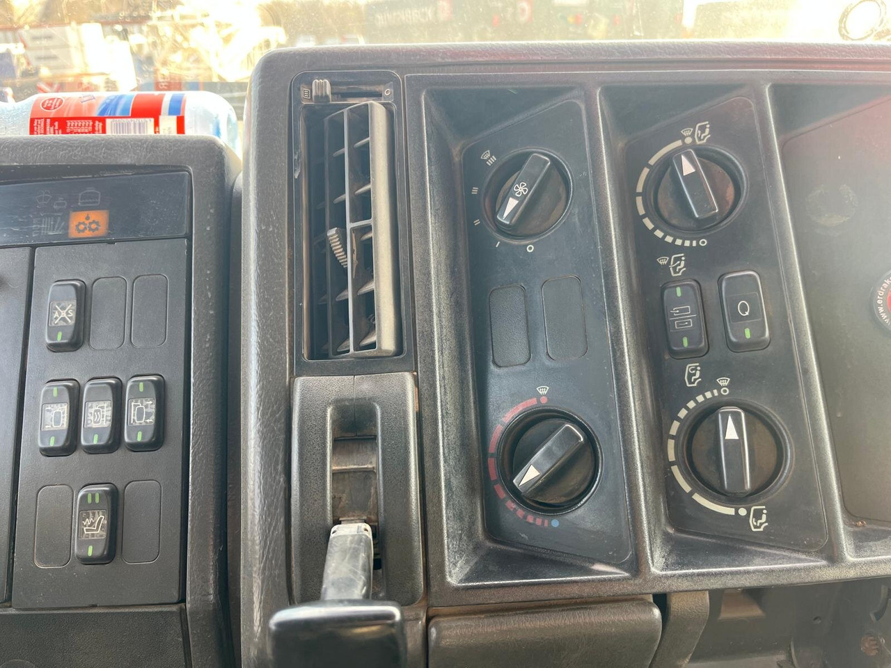 Mercedes-Benz SK 1824 AK 4x4 SK 1824 AK 4x4 - Kipper vrachtwagen: afbeelding 2 Mercedes-Benz SK 1824 AK 4x4 SK 1824 AK 4x4 - Kipper vrachtwagen: afbeelding 2