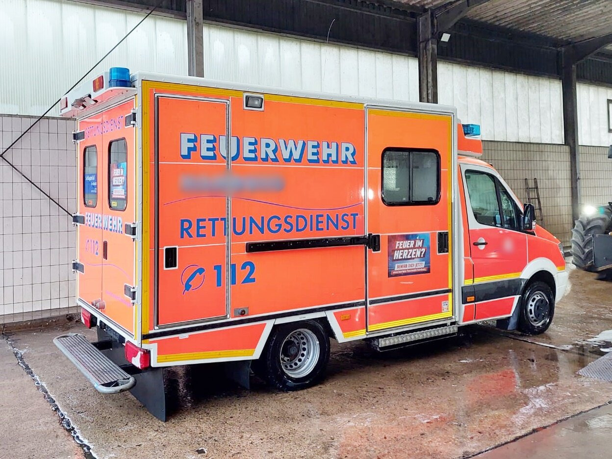 Mercedes-Benz Sprinter 516 CDI 4x2 Sprinter 516 CDI 4x2, Rettungswagen, Retarder - Brandweerwagen: afbeelding 3 Mercedes-Benz Sprinter 516 CDI 4x2 Sprinter 516 CDI 4x2, Rettungswagen, Retarder - Brandweerwagen: afbeelding 3