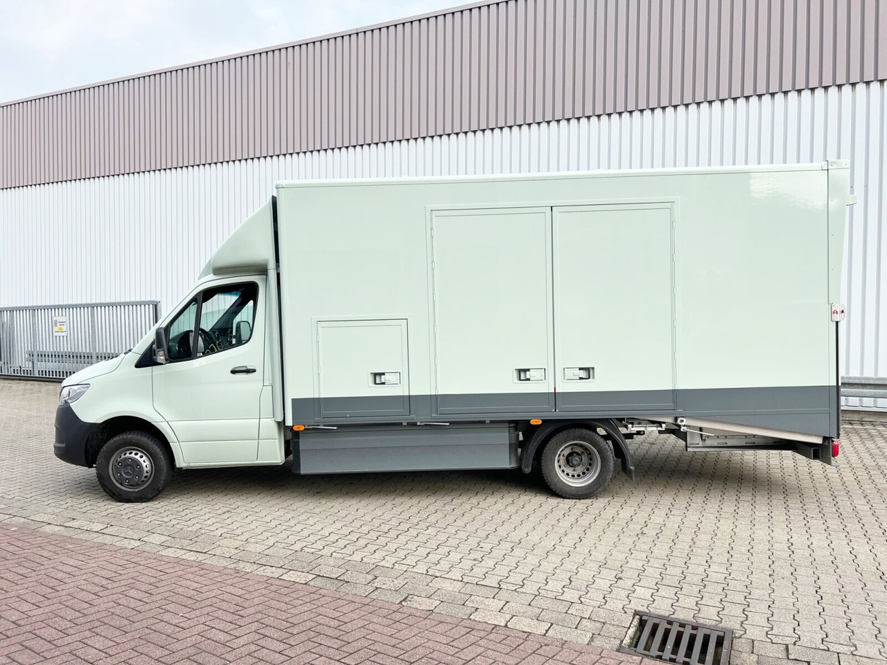 Gesloten bestelwagen Mercedes-Benz Sprinter 516 FG 4x2 Sprinter 516 FG 4x2, MBUX, Autotransporter Comear: afbeelding 15