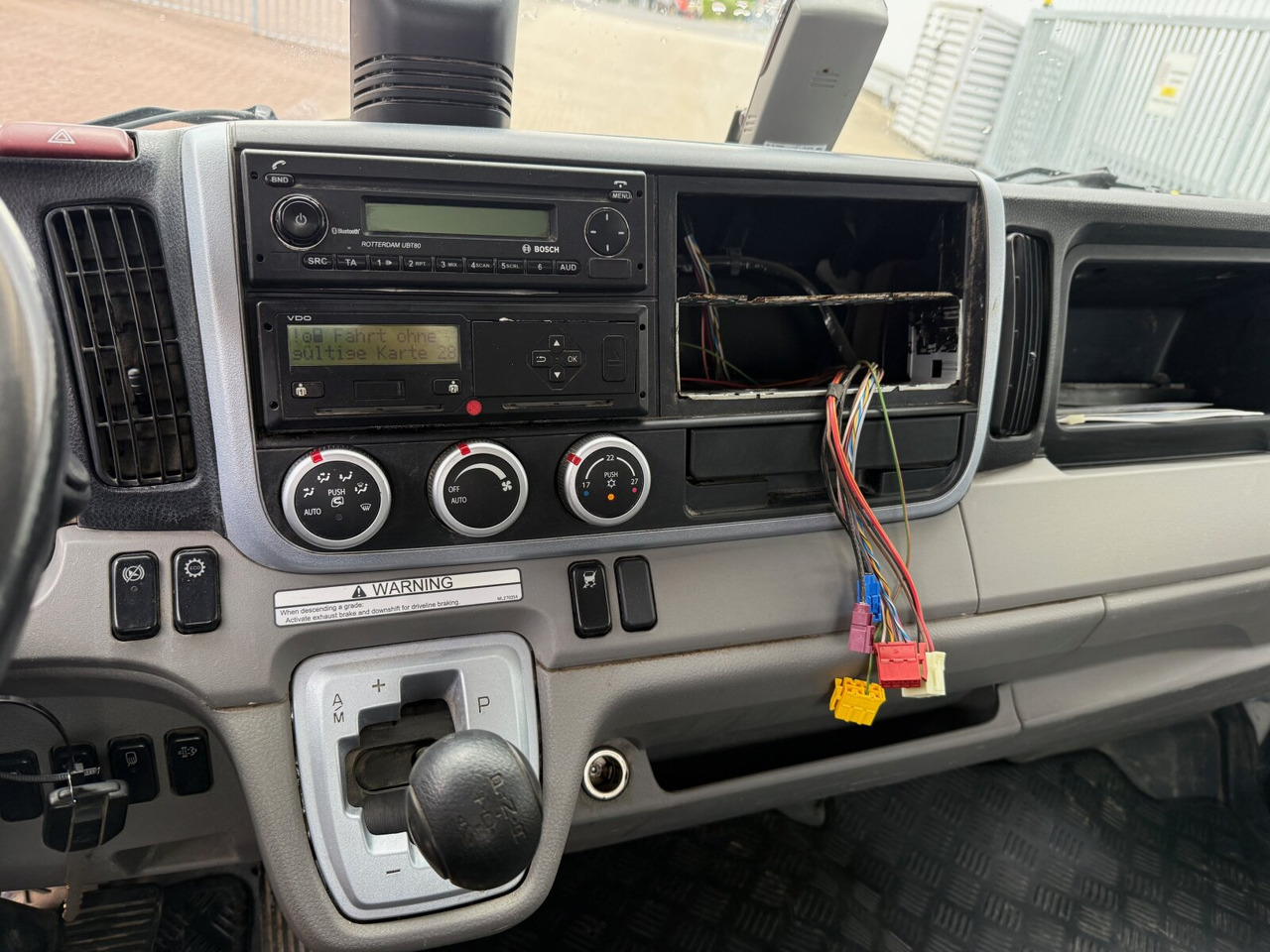 Mitsubishi Canter Fuso 9C18 4x2 Canter Fuso 9C18 4x2, Marrel City Abrollanlage - Haakarmsysteem vrachtwagen: afbeelding 4 Mitsubishi Canter Fuso 9C18 4x2 Canter Fuso 9C18 4x2, Marrel City Abrollanlage - Haakarmsysteem vrachtwagen: afbeelding 4