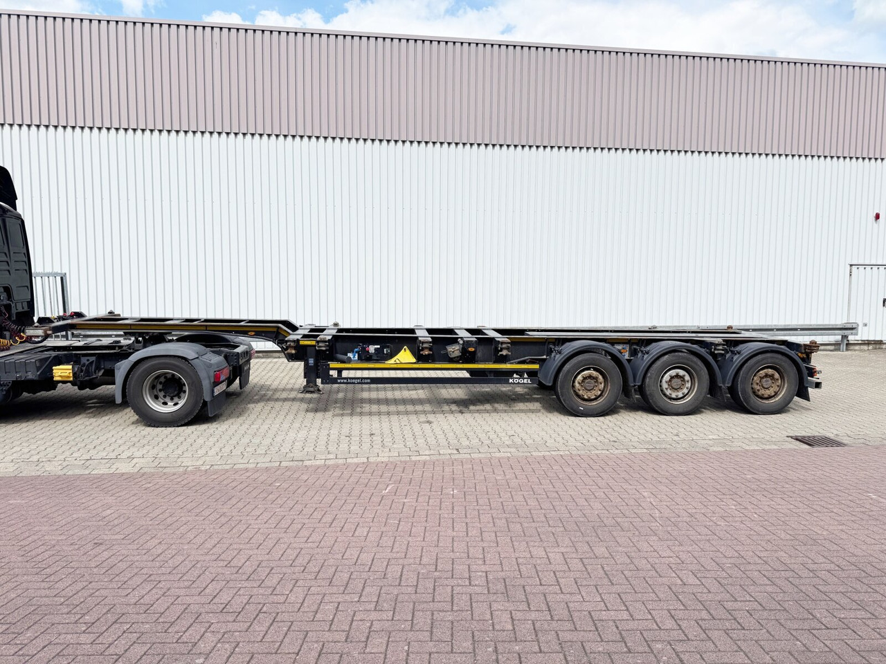 Kögel Port 45 Simplex Container-Chassis Port 45 Simplex, Container-Chassis, 20/2x20/30/40/45 Fuß, ausziehbar - Oplegger: afbeelding 1 Kögel Port 45 Simplex Container-Chassis Port 45 Simplex, Container-Chassis, 20/2x20/30/40/45 Fuß, ausziehbar - Oplegger: afbeelding 1