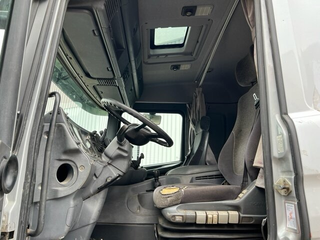 Interieur foto 1: Leasing Scania 124G 420 4x2 124G 420 4x2, Retarder Scania 124G 420 4x2 124G 420 4x2, Retarder