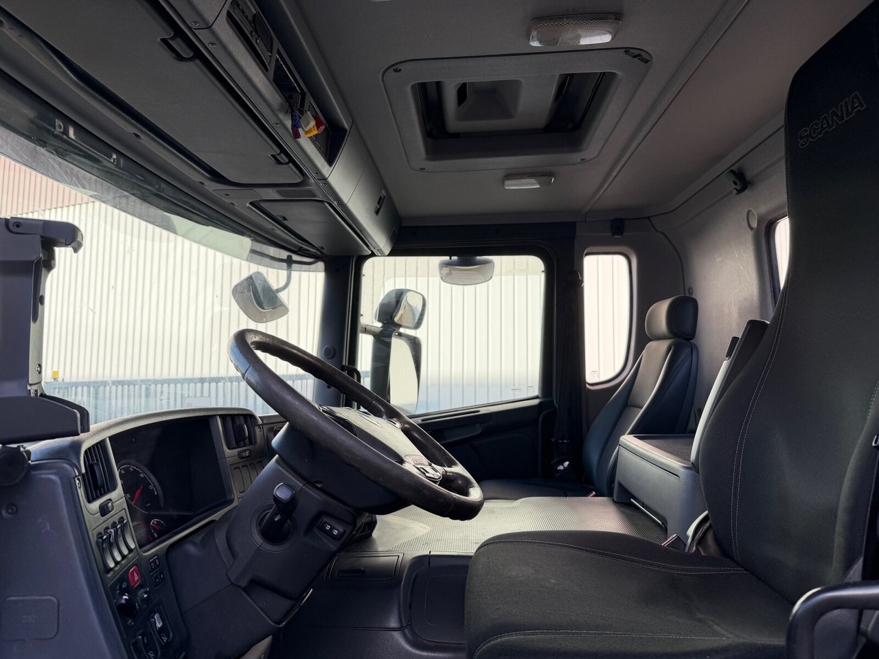 Scania P 320/400 6x2-4 P 320/400 6x2-4, Lenk-/Liftachse, Tele-Absetzanlage, Funk - Portaalarmsysteem vrachtwagen: afbeelding 3 Scania P 320/400 6x2-4 P 320/400 6x2-4, Lenk-/Liftachse, Tele-Absetzanlage, Funk - Portaalarmsysteem vrachtwagen: afbeelding 3