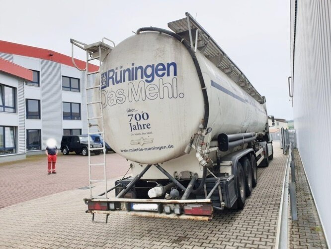 Bulkoplegger Spitzer SF 2455/4 UN PM SF 2455/4 UN PM Siloaufliger ca. 55m³: afbeelding 11 Bulkoplegger Spitzer SF 2455/4 UN PM SF 2455/4 UN PM Siloaufliger ca. 55m³: afbeelding 11