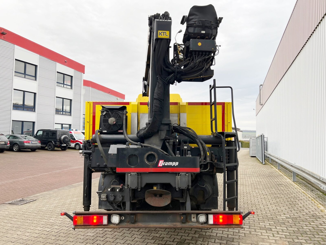 Kraanwagen, Vrachtwagen met open laadbak Stralis AS260SY48 6x2/4 Stralis AS260SY48 6x2/4, Kran Palfinger PK18001L am Heck, Lenk-/Liftachse: afbeelding 11 Kraanwagen, Vrachtwagen met open laadbak Stralis AS260SY48 6x2/4 Stralis AS260SY48 6x2/4, Kran Palfinger PK18001L am Heck, Lenk-/Liftachse: afbeelding 11