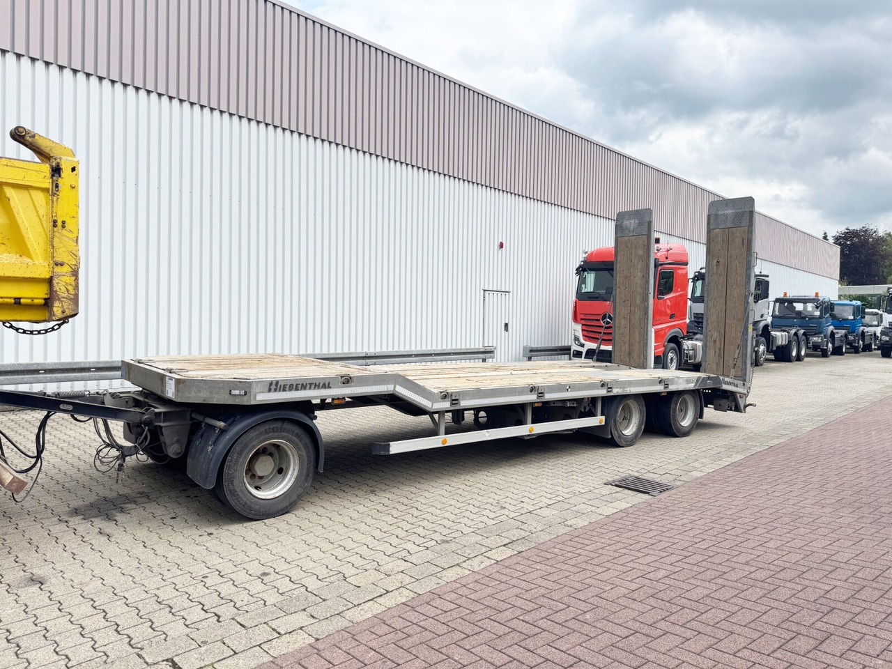 TAH 30,0 TAH 30,0, Verzinkt, Verbr. auf 3m - Dieplader aanhangwagen: afbeelding 1 TAH 30,0 TAH 30,0, Verzinkt, Verbr. auf 3m - Dieplader aanhangwagen: afbeelding 1