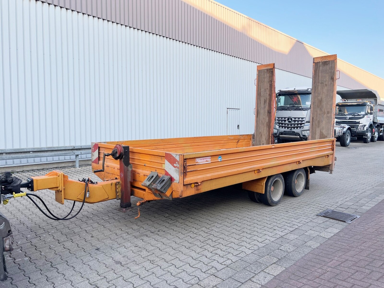 Tandem Tiefladeanhänger Tandem Tiefladeanhänger - Dieplader aanhangwagen: afbeelding 1 Tandem Tiefladeanhänger Tandem Tiefladeanhänger - Dieplader aanhangwagen: afbeelding 1
