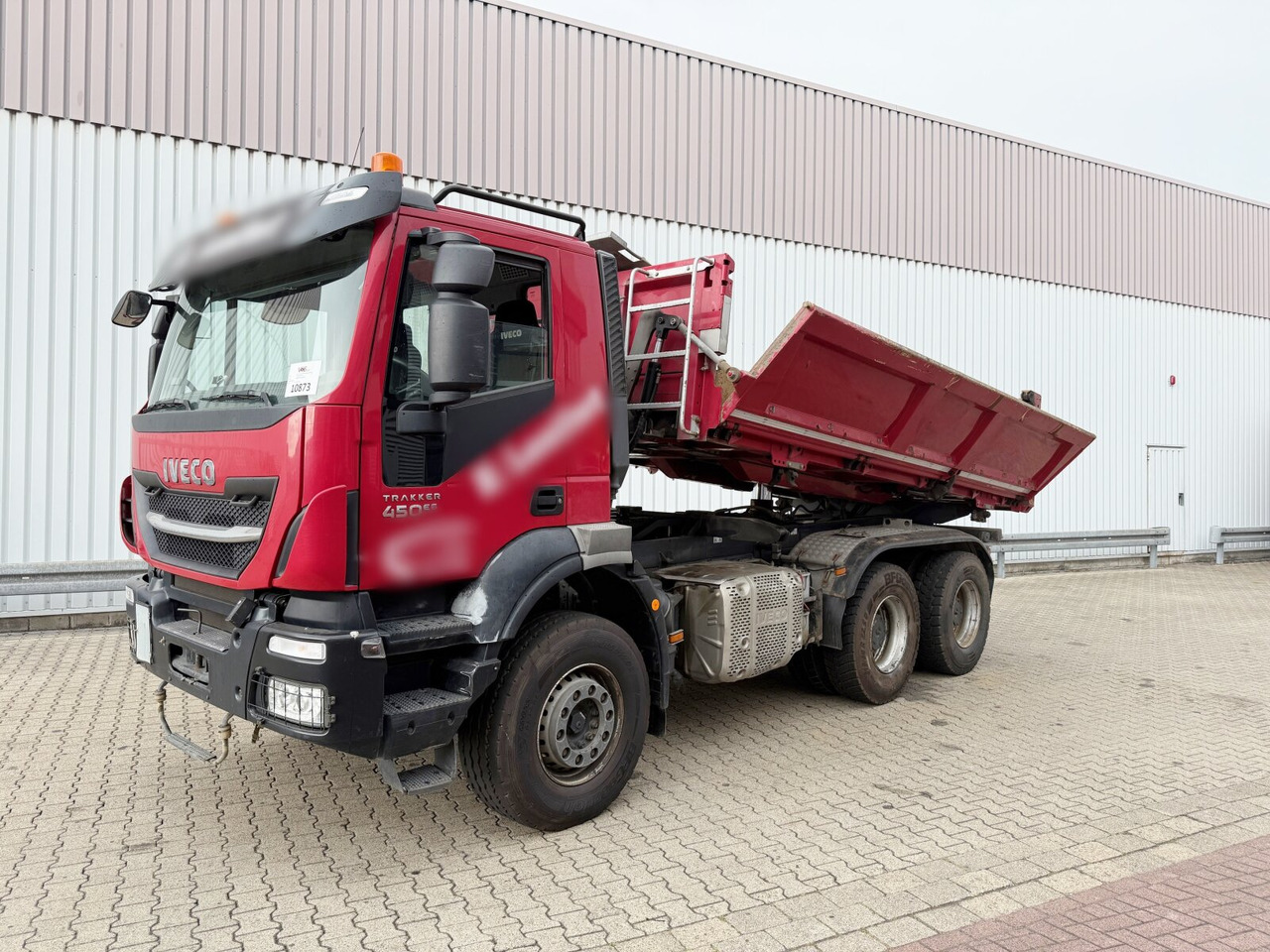 Trakker AD260T45 6x4 Trakker AD260T45 6x4, Bordmatik - Kipper vrachtwagen: afbeelding 1 Trakker AD260T45 6x4 Trakker AD260T45 6x4, Bordmatik - Kipper vrachtwagen: afbeelding 1