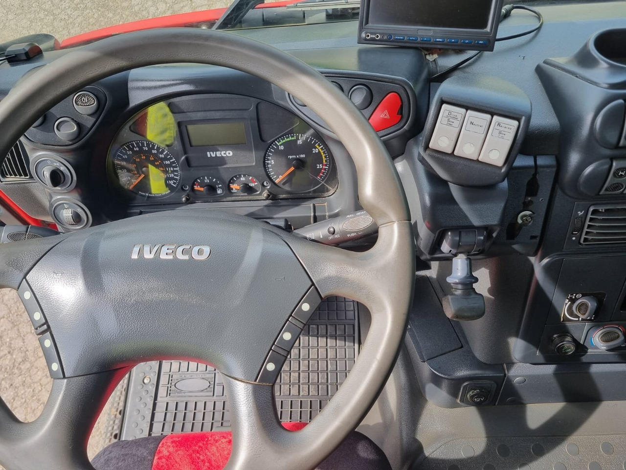 Trakker AD380T41W 6x6 Trakker AD380T41W 6x6 - Chassis vrachtwagen: afbeelding 4 Trakker AD380T41W 6x6 Trakker AD380T41W 6x6 - Chassis vrachtwagen: afbeelding 4