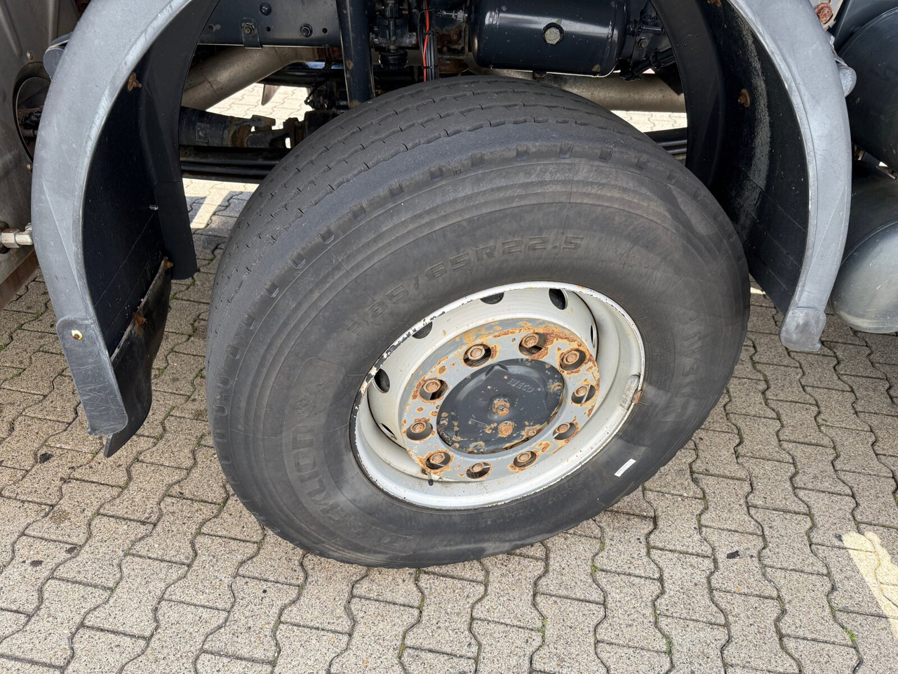 Trakker AD410T45W 8x8 Trakker AD410T45W 8x8 - Kipper vrachtwagen: afbeelding 2 Trakker AD410T45W 8x8 Trakker AD410T45W 8x8 - Kipper vrachtwagen: afbeelding 2