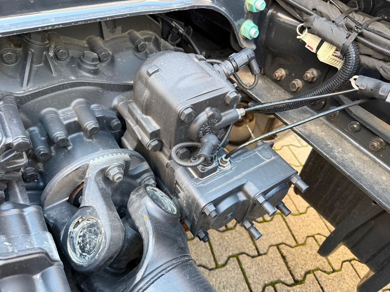 MAN TGS 33.520 6x4 BL SA TGS 33.520 6x4 BL SA, Retarder, LED, Nebenantrieb - Trekker: afbeelding 2 MAN TGS 33.520 6x4 BL SA TGS 33.520 6x4 BL SA, Retarder, LED, Nebenantrieb - Trekker: afbeelding 2