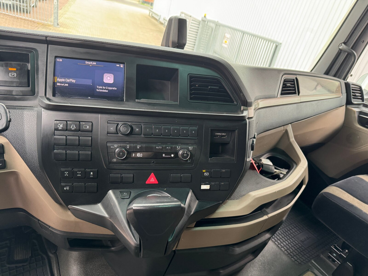 Leasing MAN TGX 33.510 6x4 BL SA TGX 33.510 6x4 BL SA, Retarder, GX-Fahrerhaus MAN TGX 33.510 6x4 BL SA TGX 33.510 6x4 BL SA, Retarder, GX-Fahrerhaus: afbeelding 5 Leasing MAN TGX 33.510 6x4 BL SA TGX 33.510 6x4 BL SA, Retarder, GX-Fahrerhaus MAN TGX 33.510 6x4 BL SA TGX 33.510 6x4 BL SA, Retarder, GX-Fahrerhaus: afbeelding 5