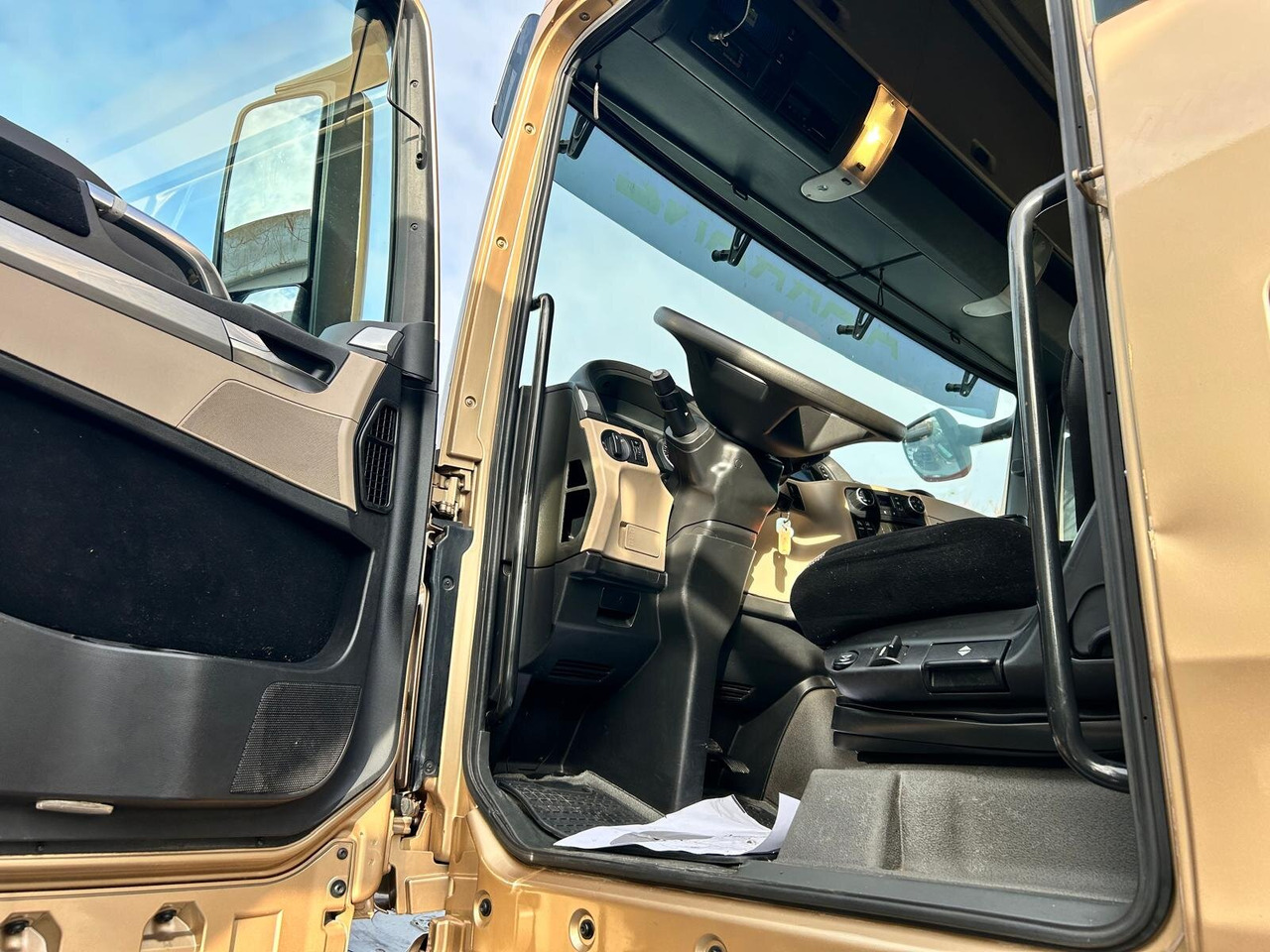 MAN TGX 33.580 6x4 BB TGX 33.580 6x4 BB, Retarder, zZGG 150.000kg - Trekker: afbeelding 4 MAN TGX 33.580 6x4 BB TGX 33.580 6x4 BB, Retarder, zZGG 150.000kg - Trekker: afbeelding 4