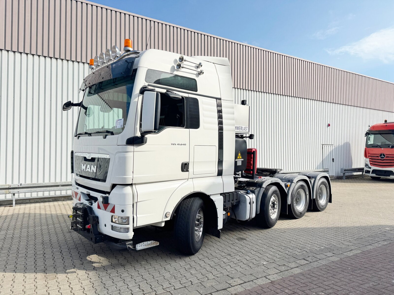 MAN TGX 41.540 8X4/4 BLS TGX 41.540 8X4/4 BLS, Vorlauflenkachse, Navi, Intarder, Registerkupplung, Schwerlast 160t - Trekker: afbeelding 1 MAN TGX 41.540 8X4/4 BLS TGX 41.540 8X4/4 BLS, Vorlauflenkachse, Navi, Intarder, Registerkupplung, Schwerlast 160t - Trekker: afbeelding 1
