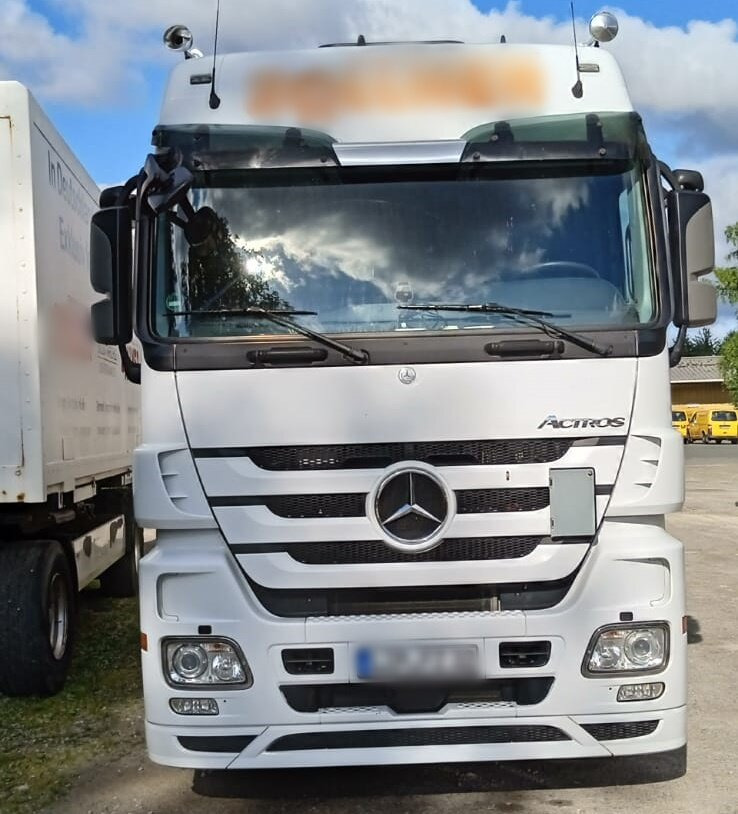 Mercedes-Benz Actros 1841 LS 4x2 Actros 1841/44 LS 4x2, Retarder, MegaSpace, Bi-Xenon, Ex-Fahrschule - Trekker: afbeelding 2 Mercedes-Benz Actros 1841 LS 4x2 Actros 1841/44 LS 4x2, Retarder, MegaSpace, Bi-Xenon, Ex-Fahrschule - Trekker: afbeelding 2
