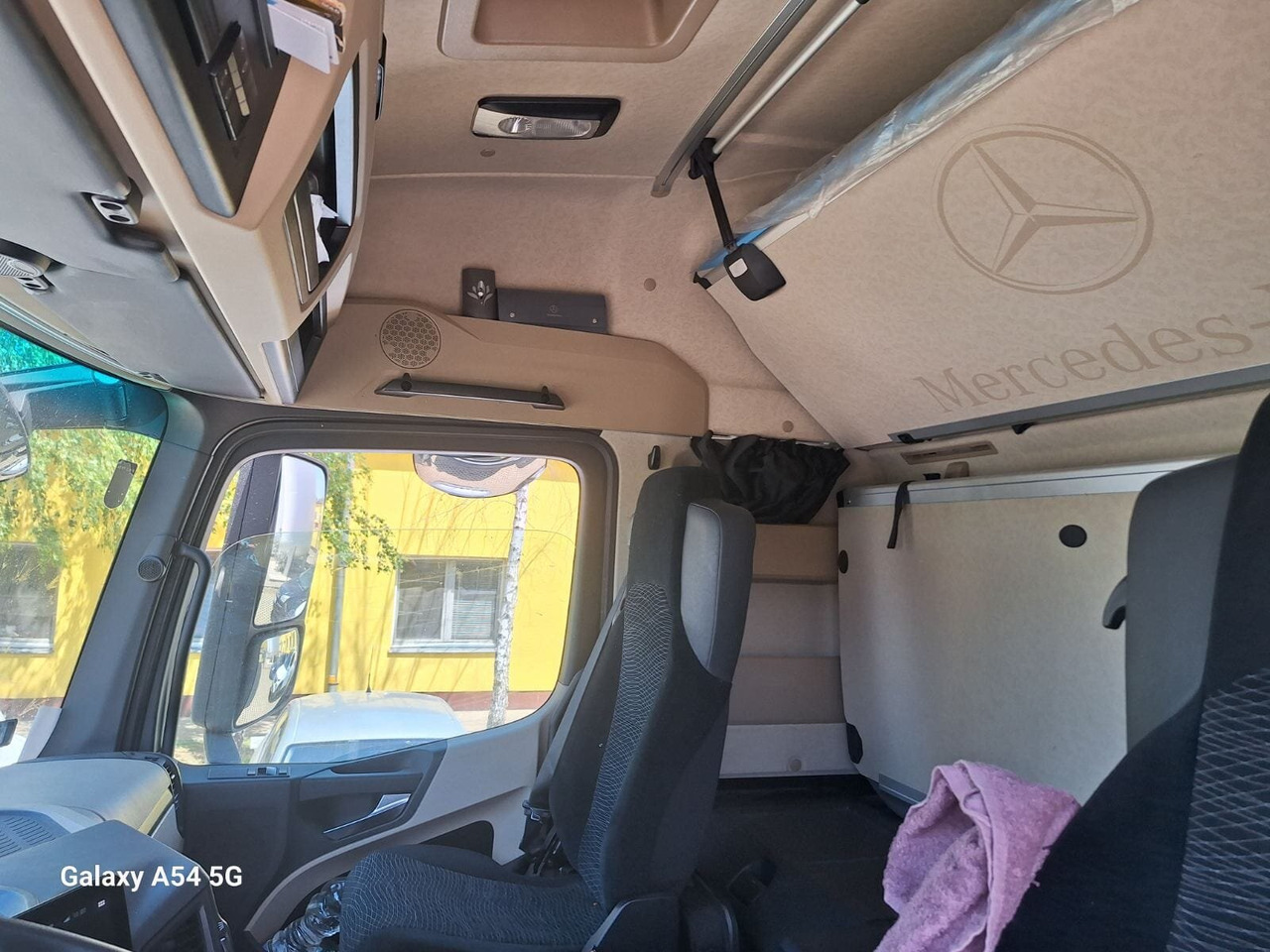 Mercedes-Benz Actros 1846 LS 4x2 Actros 1846 LS 4x2 MultimediaCockpit, StreamSpace, ADR - Trekker: afbeelding 5 Mercedes-Benz Actros 1846 LS 4x2 Actros 1846 LS 4x2 MultimediaCockpit, StreamSpace, ADR - Trekker: afbeelding 5