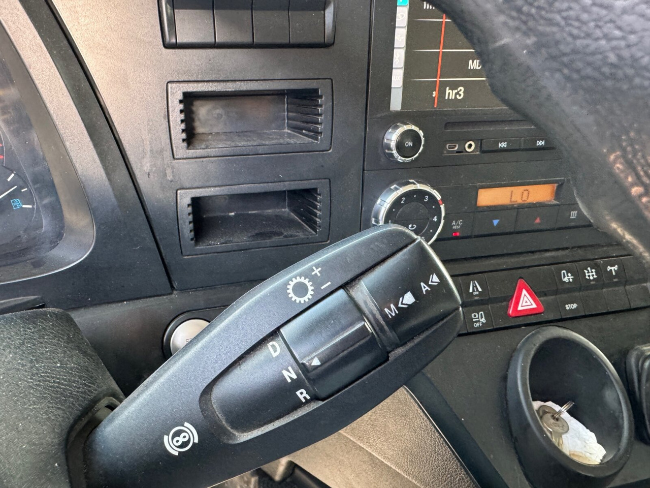 Mercedes-Benz Arocs 1845 LS 4x4 HAD Arocs 1845 LS 4x4 HAD, Retarder, Navi, HydroDrive, Kipphydraulik - Trekker: afbeelding 4 Mercedes-Benz Arocs 1845 LS 4x4 HAD Arocs 1845 LS 4x4 HAD, Retarder, Navi, HydroDrive, Kipphydraulik - Trekker: afbeelding 4