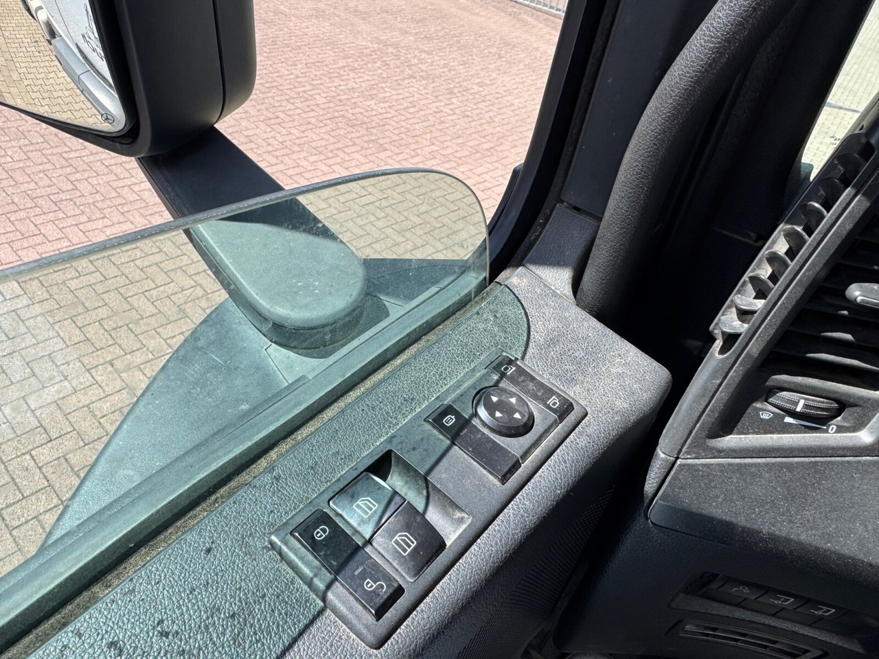Mercedes-Benz Arocs 1845 LS 4x4 HAD Arocs 1845 LS 4x4 HAD, Retarder, Navi, HydroDrive, Kipphydraulik - Trekker: afbeelding 5 Mercedes-Benz Arocs 1845 LS 4x4 HAD Arocs 1845 LS 4x4 HAD, Retarder, Navi, HydroDrive, Kipphydraulik - Trekker: afbeelding 5