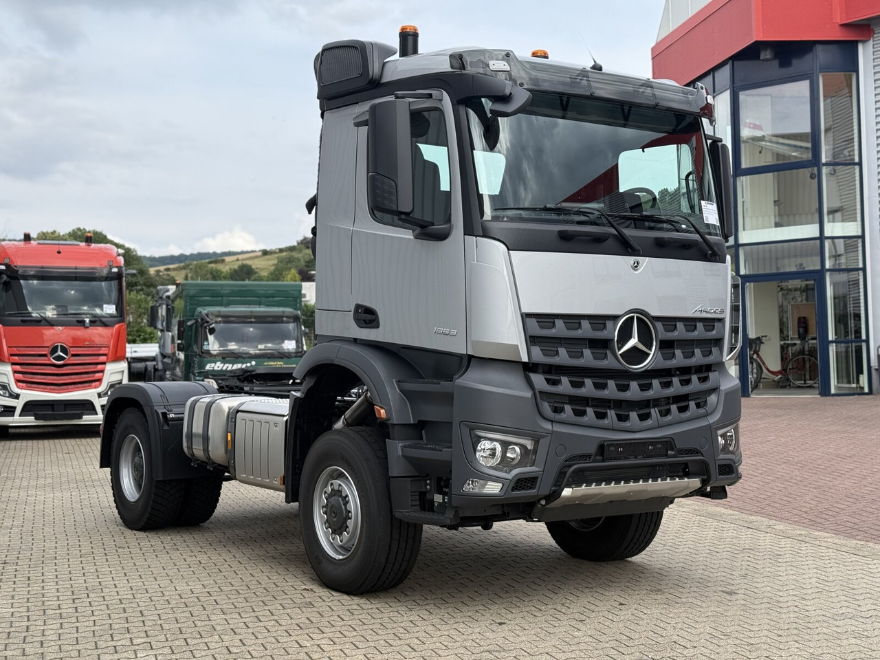 Nieuw Trekker Mercedes-Benz Arocs 1853 AS 4x4 Arocs 1853 AS 4x4, Retarder, MultimediaCockpit, Navi: afbeelding 10