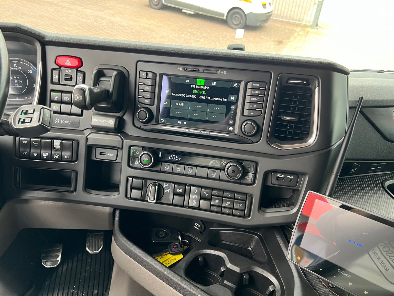 Scania R 580 6x4 R 580 6x4, V8-Motor, Kipphydraulik, Retarder, 66t - Trekker: afbeelding 4 Scania R 580 6x4 R 580 6x4, V8-Motor, Kipphydraulik, Retarder, 66t - Trekker: afbeelding 4