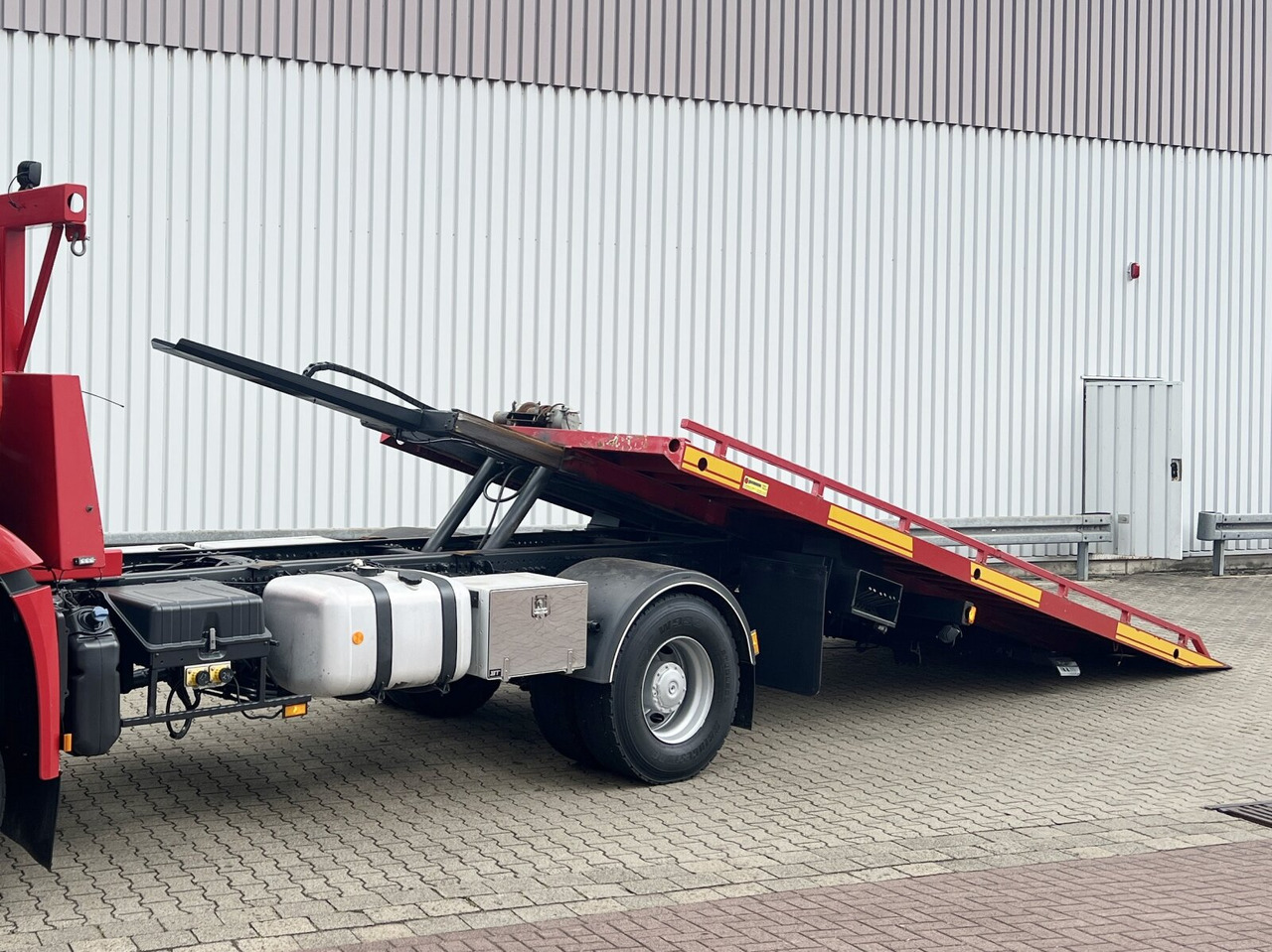 Abschlepp-Schiebeplateau Abschlepp-Schiebeplateau, Hubbrille, 2xWinde - Vrachtwagen: afbeelding 1 Abschlepp-Schiebeplateau Abschlepp-Schiebeplateau, Hubbrille, 2xWinde - Vrachtwagen: afbeelding 1