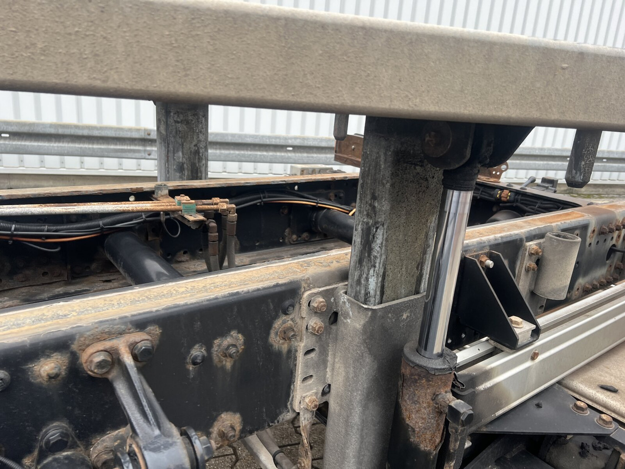 MAN TGA 18.320 4x2 LL TGA 18.320 4x2 LL, LBW faltbar - Vrachtwagen: afbeelding 2 MAN TGA 18.320 4x2 LL TGA 18.320 4x2 LL, LBW faltbar - Vrachtwagen: afbeelding 2