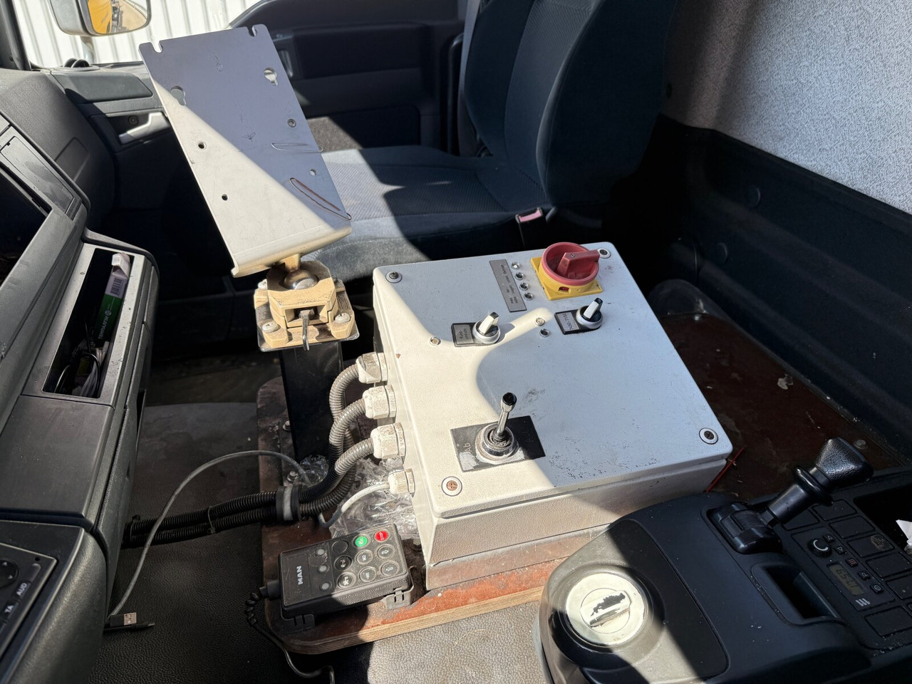 MAN TGM 18.290 4x2 LL TGM 18.290 4x2 LL, Hydr. Hubrahmen - Vrachtwagen: afbeelding 4 MAN TGM 18.290 4x2 LL TGM 18.290 4x2 LL, Hydr. Hubrahmen - Vrachtwagen: afbeelding 4