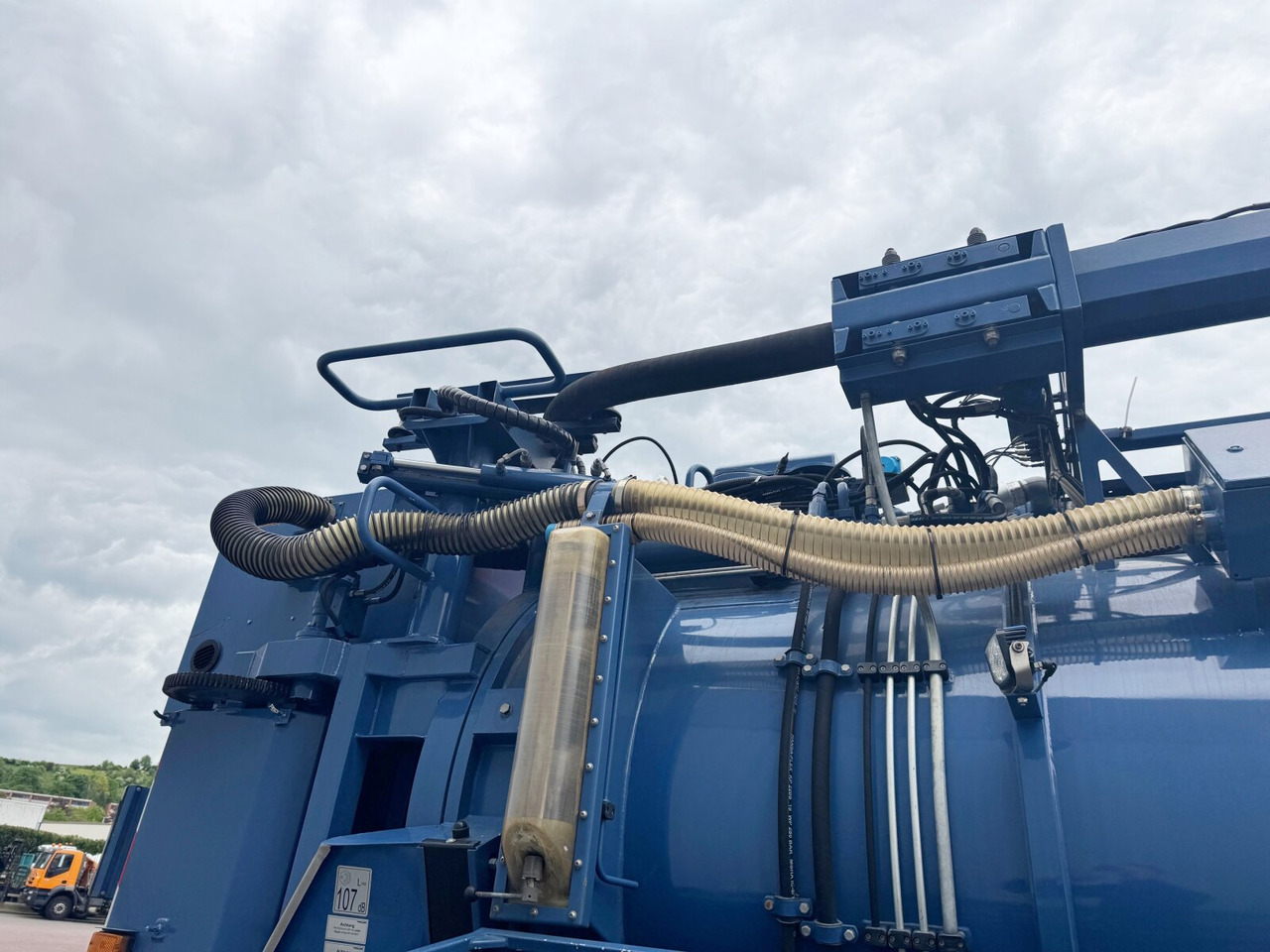 Leasing Mercedes-Benz Arocs 1843 L 4x2 Arocs 1843 L 4x2, Müller Canalmaster ca. 8m³, Standheizung, Funk Mercedes-Benz Arocs 1843 L 4x2 Arocs 1843 L 4x2, Müller Canalmaster ca. 8m³, Standheizung, Funk: afbeelding 12