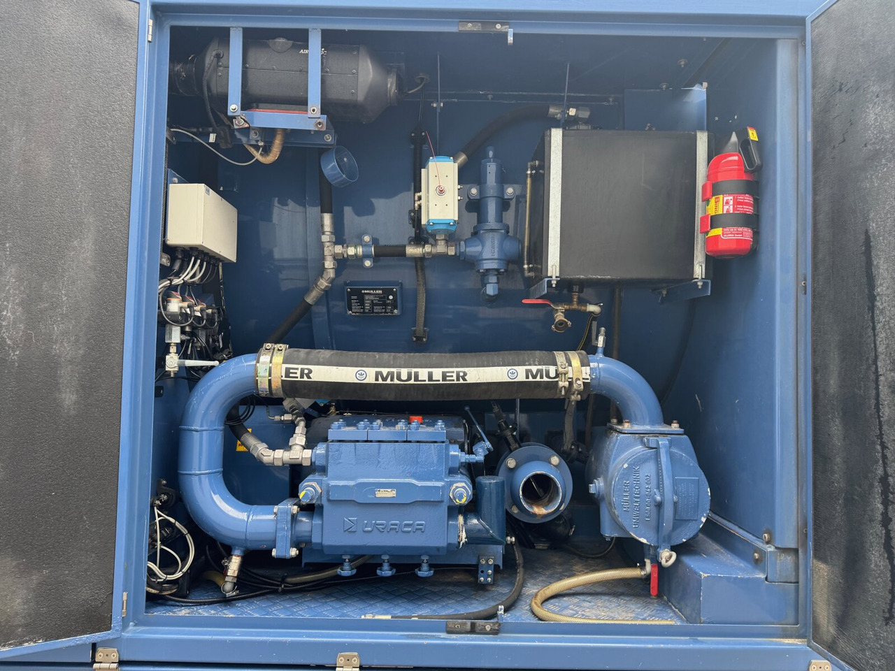 Leasing Mercedes-Benz Arocs 1843 L 4x2 Arocs 1843 L 4x2, Müller Canalmaster ca. 8m³, Standheizung, Funk Mercedes-Benz Arocs 1843 L 4x2 Arocs 1843 L 4x2, Müller Canalmaster ca. 8m³, Standheizung, Funk: afbeelding 10