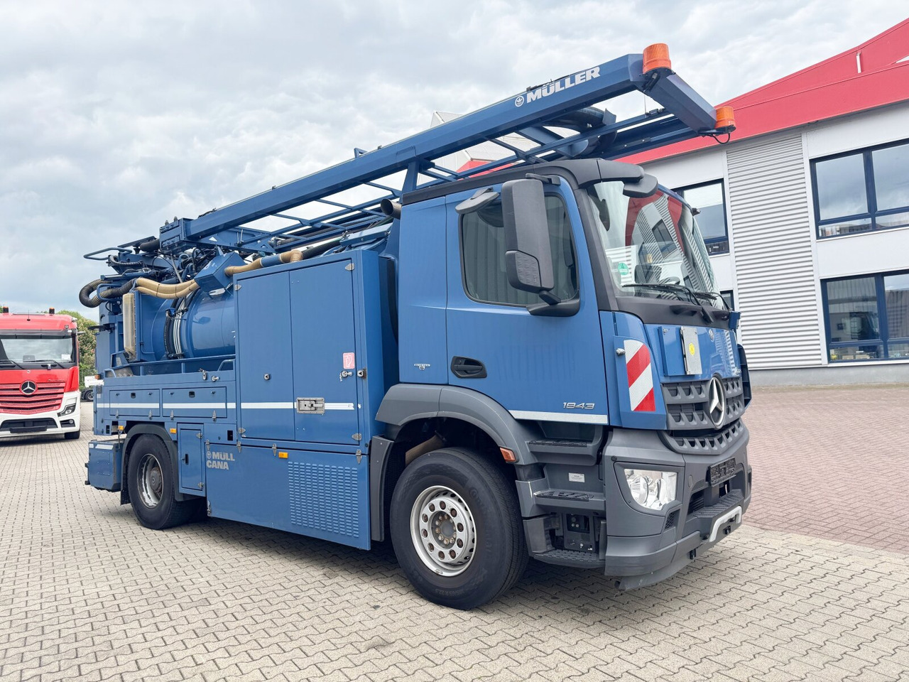 Leasing Mercedes-Benz Arocs 1843 L 4x2 Arocs 1843 L 4x2, Müller Canalmaster ca. 8m³, Standheizung, Funk Mercedes-Benz Arocs 1843 L 4x2 Arocs 1843 L 4x2, Müller Canalmaster ca. 8m³, Standheizung, Funk: afbeelding 9