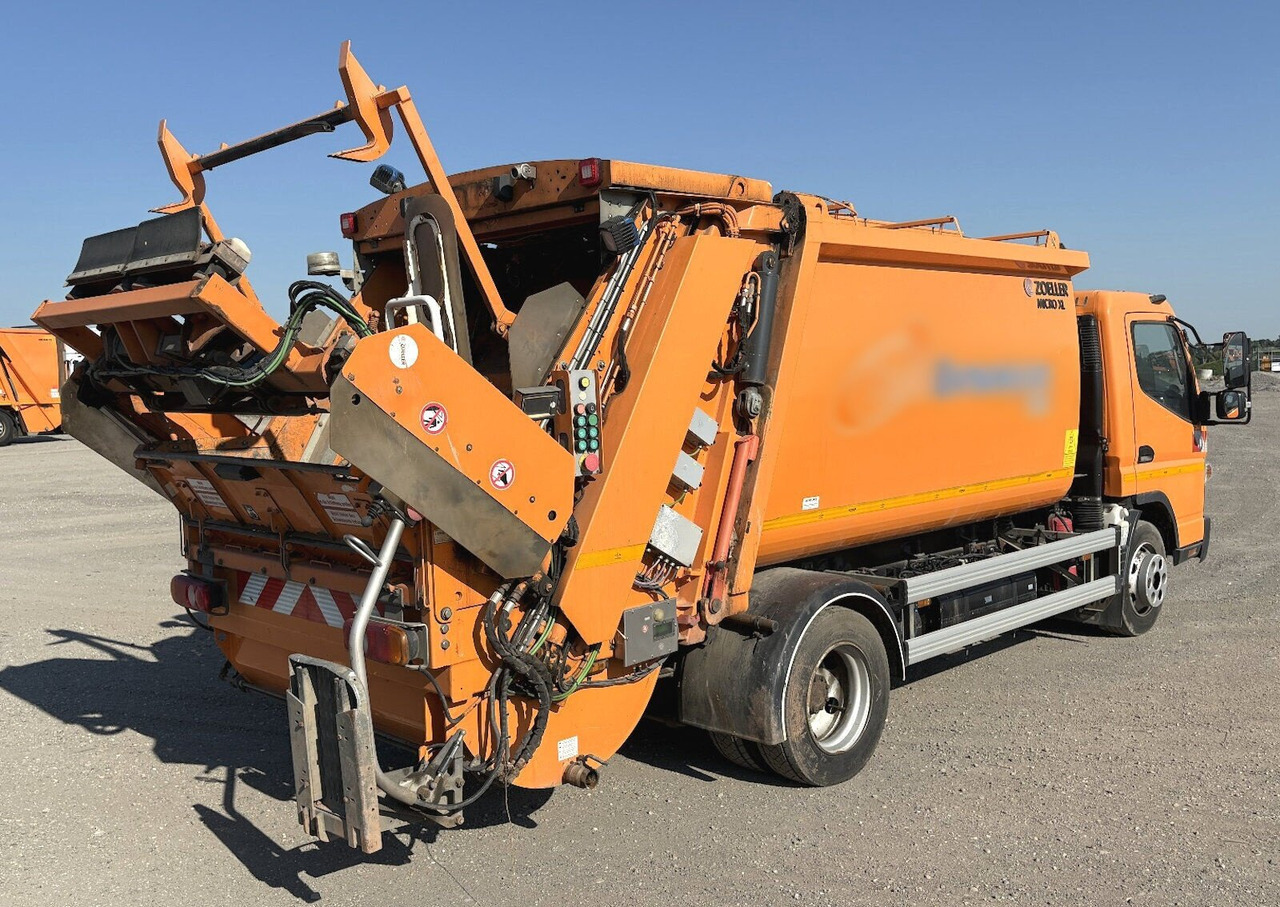 Mitsubishi Fuso 7C18 4x2 Fuso 7C18 4x2, Zöller Micro XL 7, Zöller Schüttung - Vrachtwagen: afbeelding 3 Mitsubishi Fuso 7C18 4x2 Fuso 7C18 4x2, Zöller Micro XL 7, Zöller Schüttung - Vrachtwagen: afbeelding 3