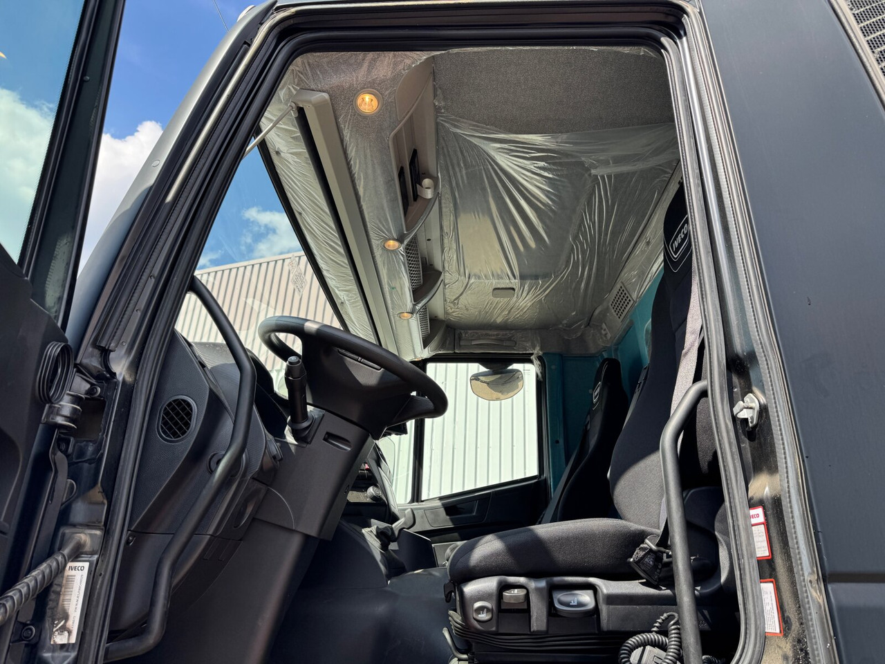 X-Way AD360X40Z/P 8x4 X-Way AD360X40Z/P 8x4 - Kipper vrachtwagen: afbeelding 2 X-Way AD360X40Z/P 8x4 X-Way AD360X40Z/P 8x4 - Kipper vrachtwagen: afbeelding 2