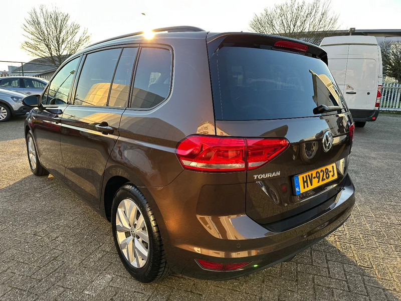 Volkswagen Touran 1.2 TSI COMFORTLINE + APK / TUV + 4 WINTER TYRES WITH RIMS + NAVI + MARGE - Personenwagen: afbeelding 3 Volkswagen Touran 1.2 TSI COMFORTLINE + APK / TUV + 4 WINTER TYRES WITH RIMS + NAVI + MARGE - Personenwagen: afbeelding 3
