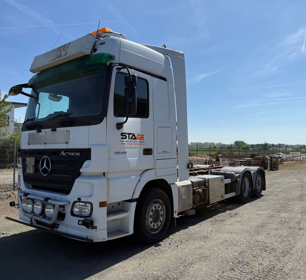 MERCEDES-BENZ Actros 2548L - Chassis vrachtwagen: afbeelding 2 MERCEDES-BENZ Actros 2548L - Chassis vrachtwagen: afbeelding 2