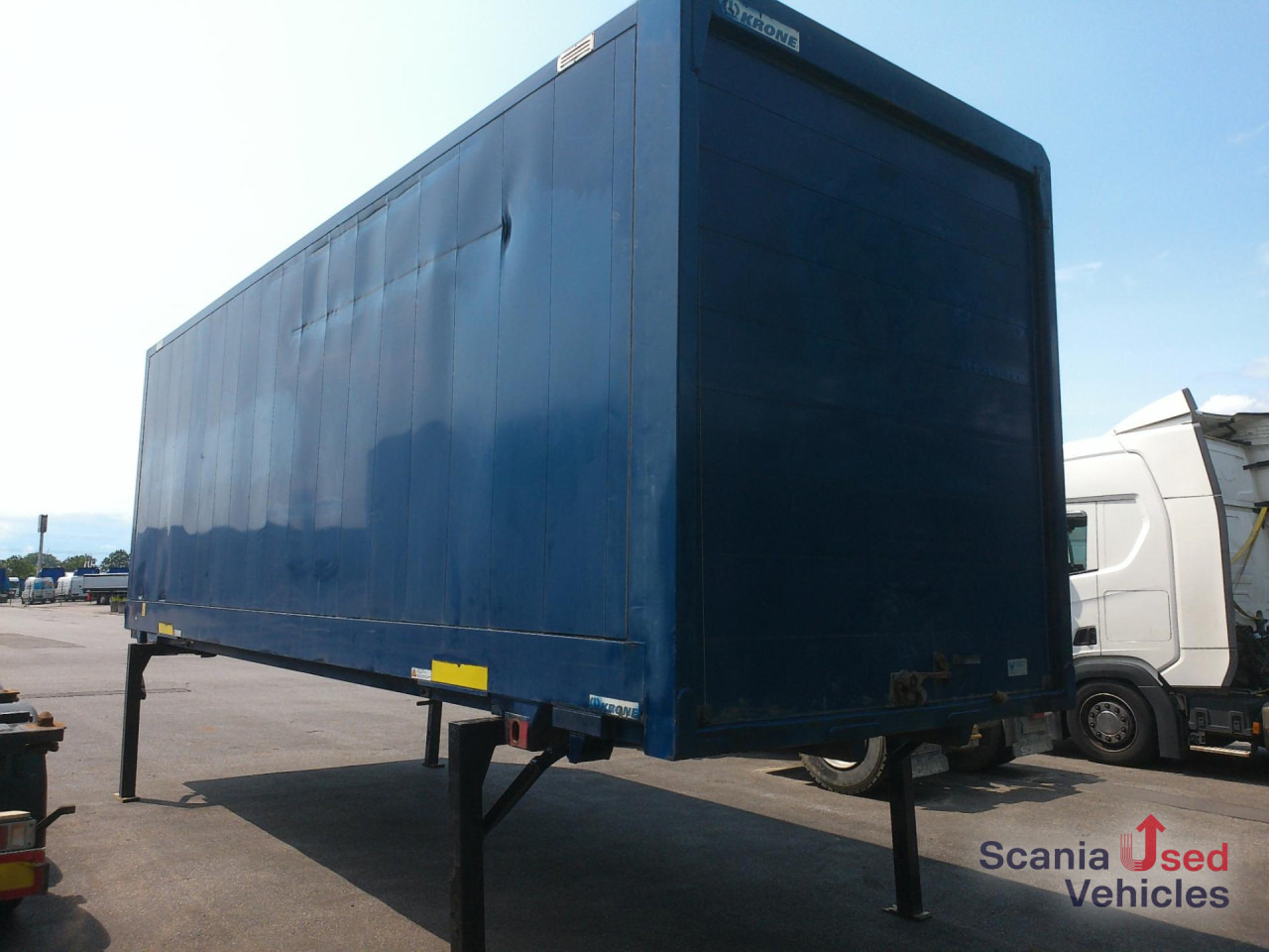 KRONE WB Koffer 7,82 Rolltor - Aanhangwagen: afbeelding 3 KRONE WB Koffer 7,82 Rolltor - Aanhangwagen: afbeelding 3