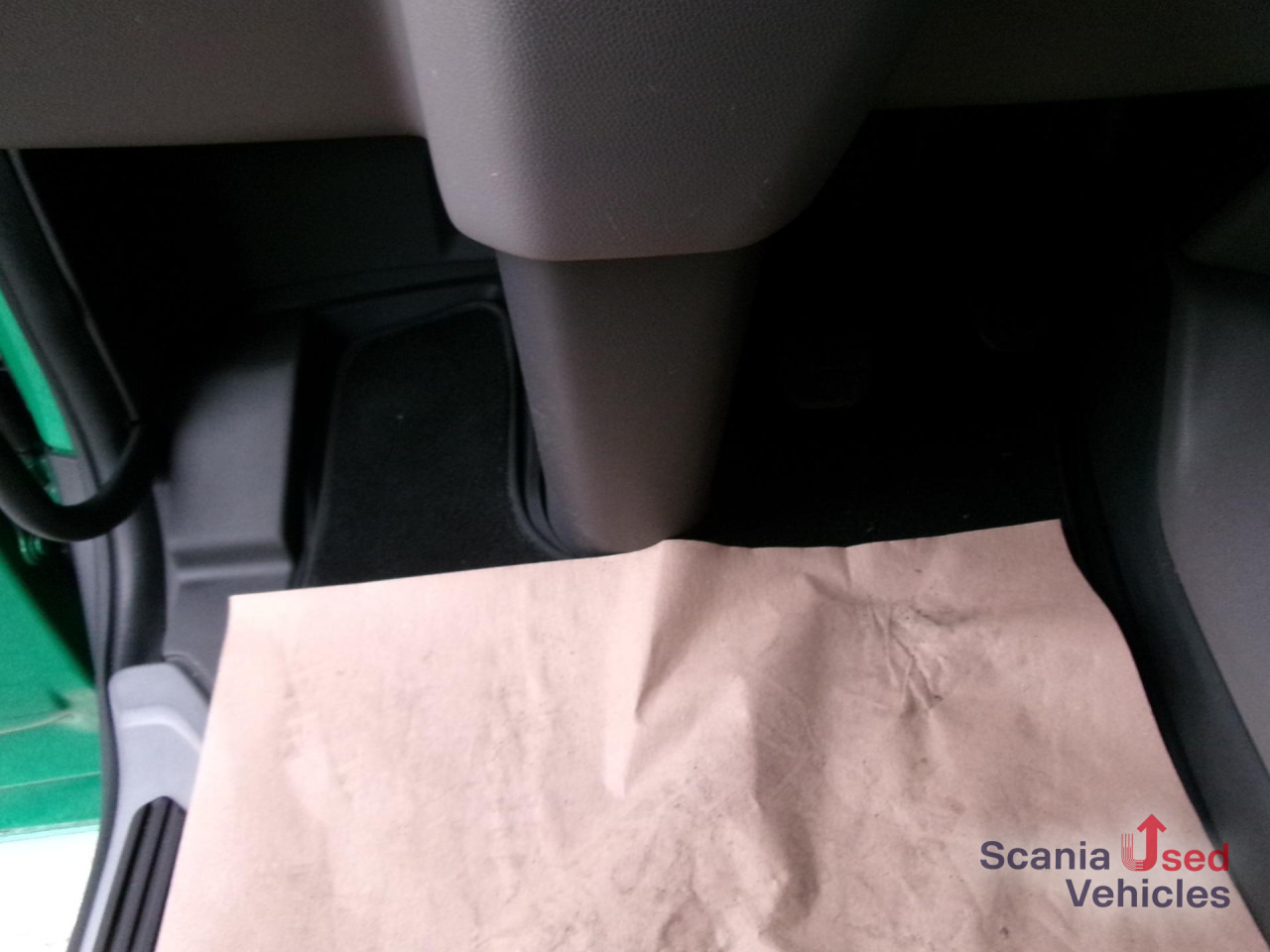 SCANIA R 450 A4x2EB 2 Tanks Standklima TOP!!! - Trekker: afbeelding 2 SCANIA R 450 A4x2EB 2 Tanks Standklima TOP!!! - Trekker: afbeelding 2