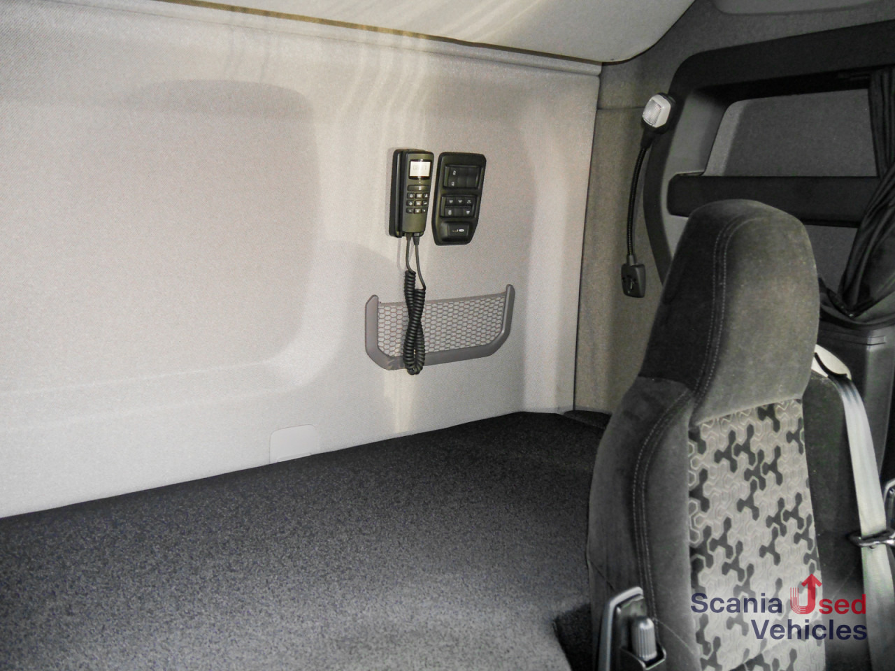 SCANIA R 460 A4x2EB - SUPER - - Trekker: afbeelding 2 SCANIA R 460 A4x2EB - SUPER - - Trekker: afbeelding 2