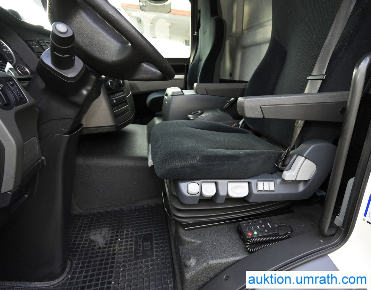 Bakwagen MAN TGL 12.250 4x2 L/BL Koffer Ladebordwand Klimaautomatik NAVI Luftfederung Automatikgetriebe EURO 6: afbeelding 16