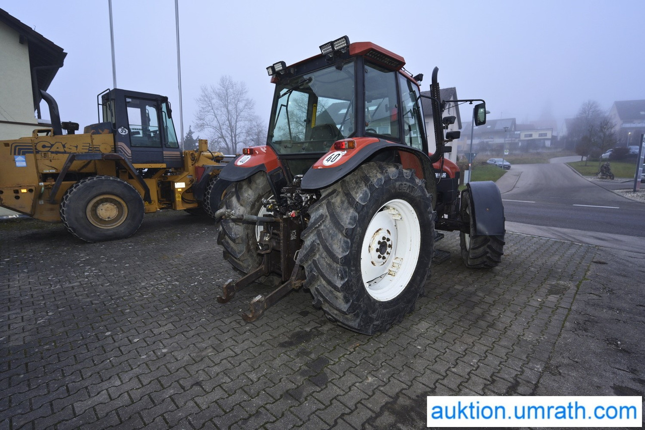 NEW HOLLAND M100 4x4 - Tractor: afbeelding 5 NEW HOLLAND M100 4x4 - Tractor: afbeelding 5