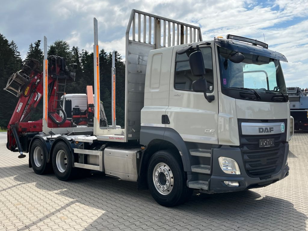 DAF CF 460 6x4 mit Riedler Holzaufb. Penz Kran 12Z DAF CF 460 6x4 mit Riedler Holzaufb. Penz Kran 12Z - Houttransport, Kraanwagen: afbeelding 2 DAF CF 460 6x4 mit Riedler Holzaufb. Penz Kran 12Z DAF CF 460 6x4 mit Riedler Holzaufb. Penz Kran 12Z - Houttransport, Kraanwagen: afbeelding 2