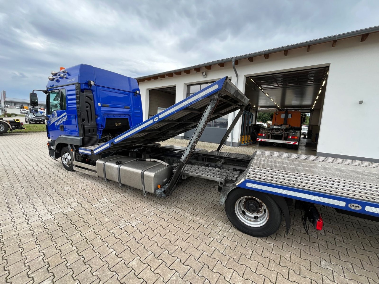 MAN TGL 8.250 Autotransp. mit FVG Ultraliner - Autovrachtwagen vrachtwagen: afbeelding 2 MAN TGL 8.250 Autotransp. mit FVG Ultraliner - Autovrachtwagen vrachtwagen: afbeelding 2